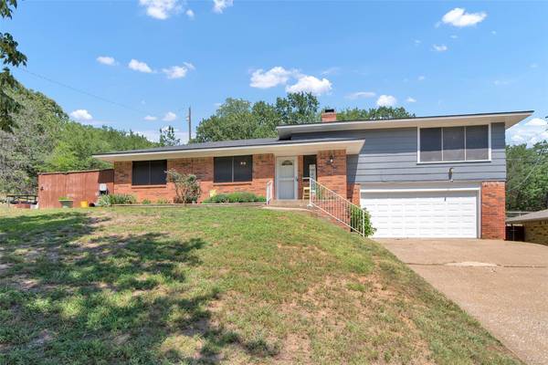 1200 S Derby Avenue, Denison, TX 75020