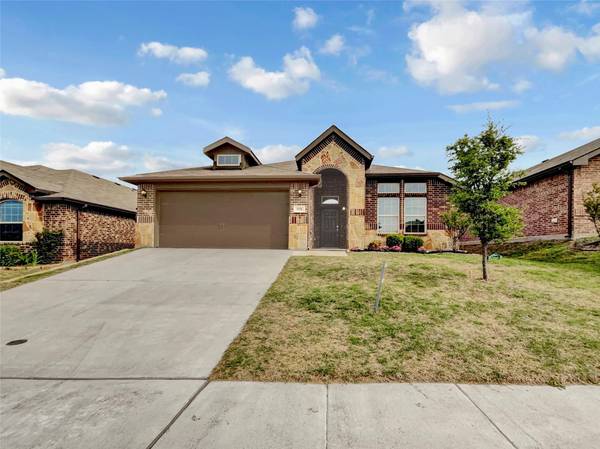 928 Deer Valley Drive, Weatherford, TX 76087