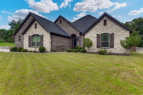 9704 Rosalie Court, Granbury, TX 76049