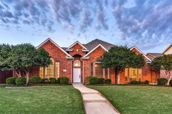 6704 Wickliff Trail, Plano, TX 75023