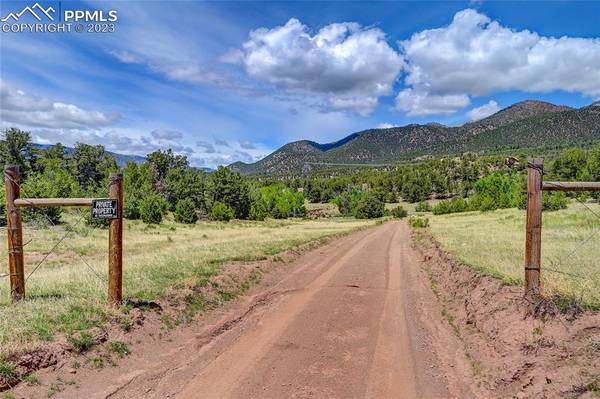 5 County Road 5965,  Howard,  CO 81233