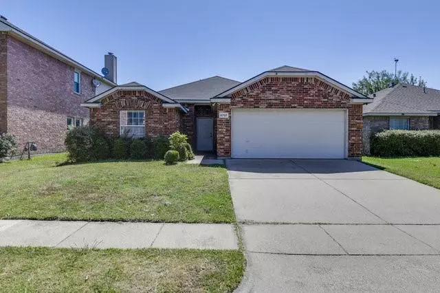 6707 Spencer Drive, Arlington, TX 76002