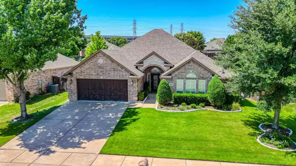 8412 Arroyo Lane, Benbrook, TX 76126