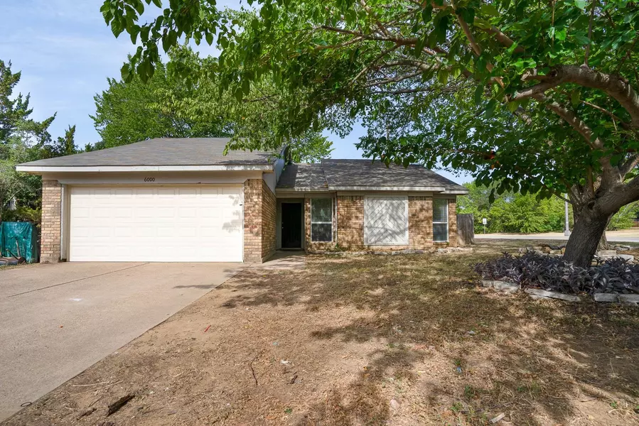 6000 Windsong Drive, Arlington, TX 76001