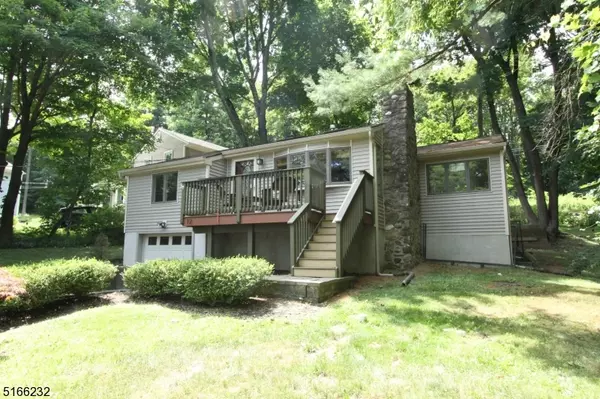 12 Woodland Trl, Sparta Twp., NJ 07871