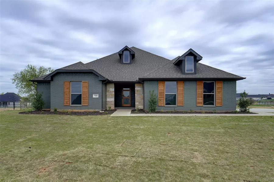 7108 Todd Court, Godley, TX 76044