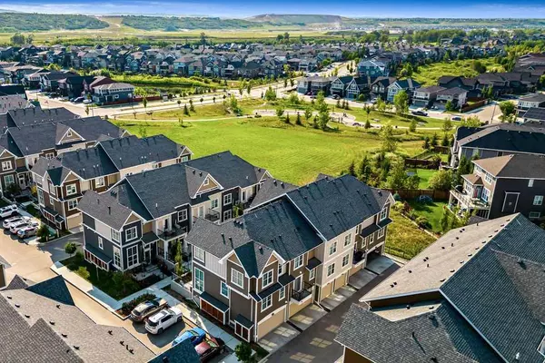 Calgary, AB T3M 2V5,904 Cranbrook WALK SE