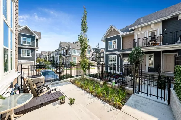 Calgary, AB T3M 2V5,904 Cranbrook WALK SE