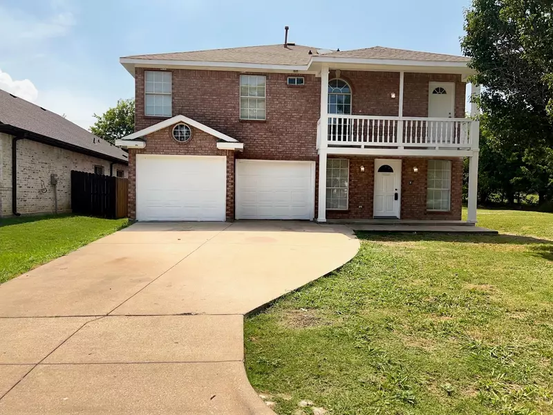 605 SW 16th Street, Grand Prairie, TX 75051