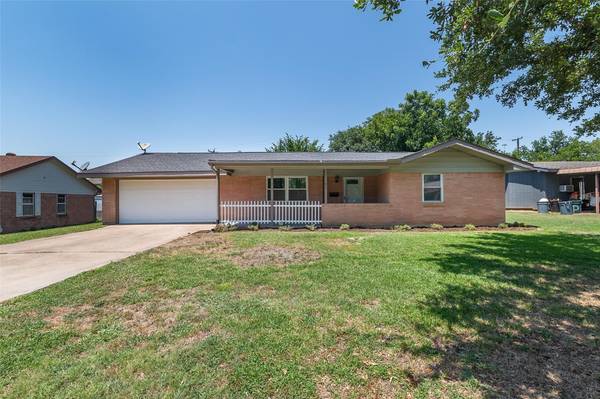 411 E Alexander Lane, Euless, TX 76040