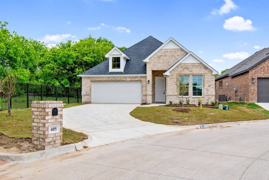 405 Monarch Way, Justin, TX 76247