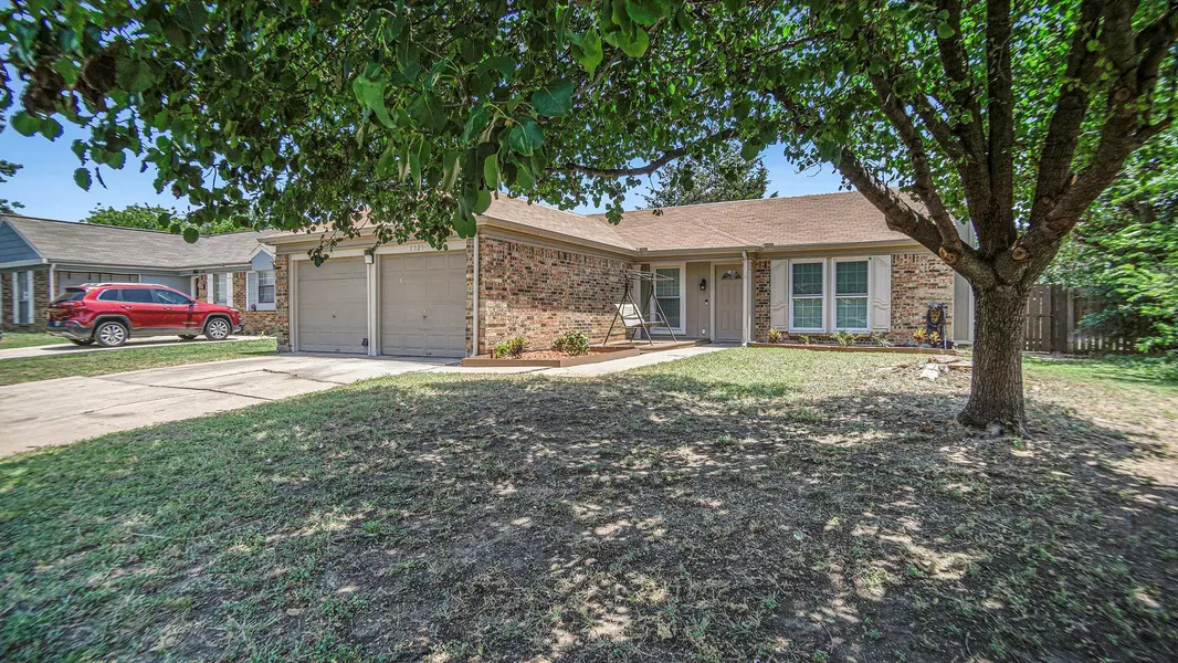 7320 Strawberry Way, Fort Worth, TX 76137