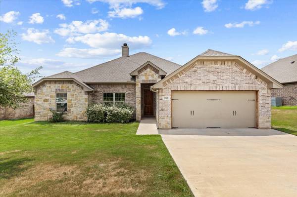 313 Red Drive, Aledo, TX 76008