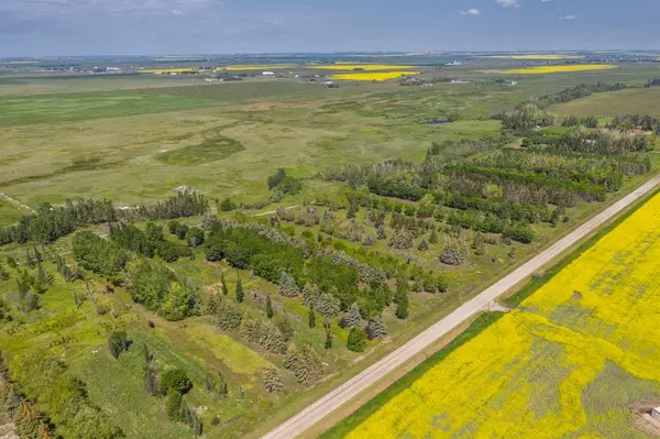 Rural Rocky View County, AB T1X 2J7,243015 BOUNDARY RD