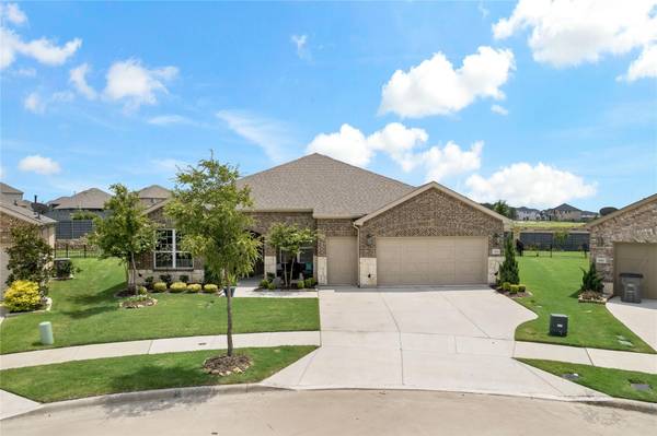 704 Freedom Lane, Little Elm, TX 76227