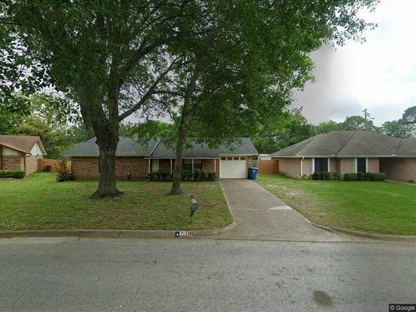 713 Southoak Drive, Athens, TX 75751