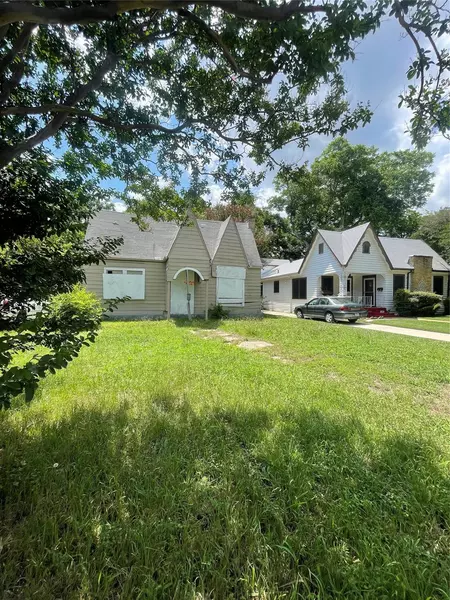 5227 Saint Charles Avenue, Dallas, TX 75223