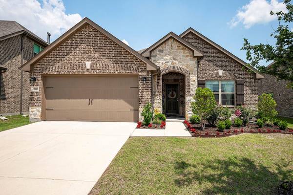 2107 Swanmore Way,  Forney,  TX 75126