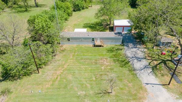 387 Lil Arkansas Road, Bells, TX 75414