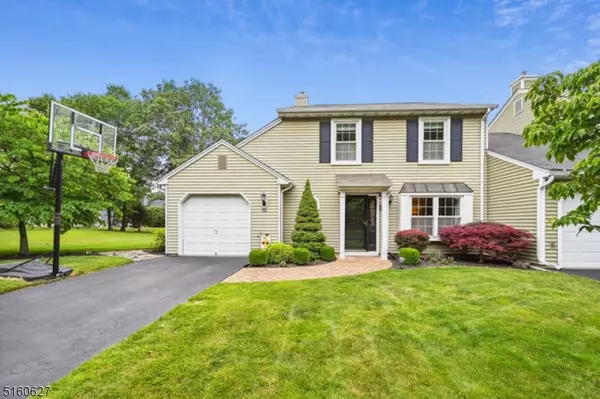 92 Arapaho Trl, Branchburg Twp., NJ 08876