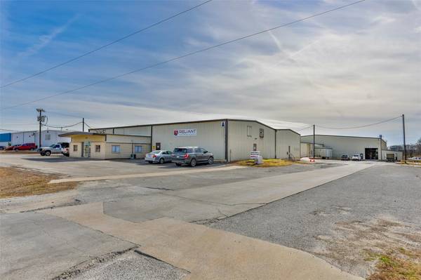 4430 W Hwy 82, Gainesville, TX 76250