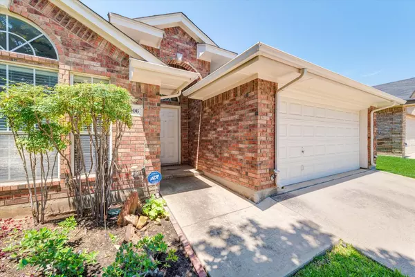 Arlington, TX 76001,6006 Copperfield Drive