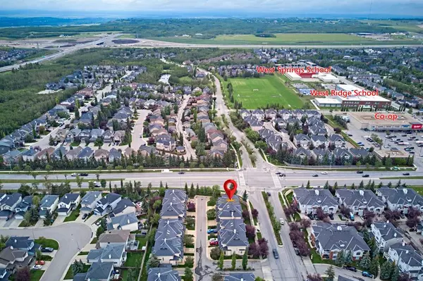 Calgary, AB T3H 4P3,36 Wentworth CV SW