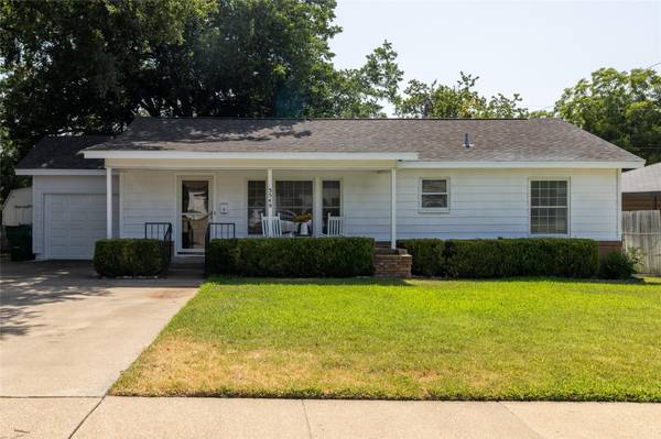 3548 Parker Road W, Haltom City, TX 76117