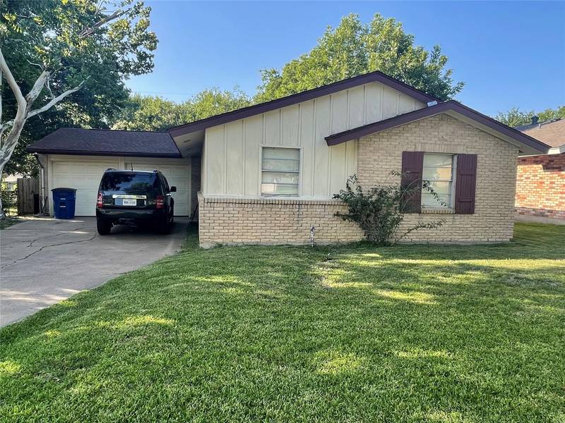 2622 Linda Drive, Ennis, TX 75119