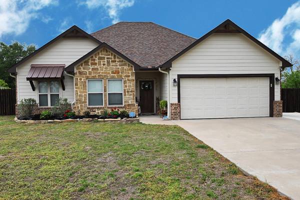 120 Horseshoe Lake Drive,  Edgewood,  TX 75117