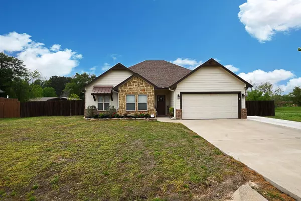 Edgewood, TX 75117,120 Horseshoe Lake Drive