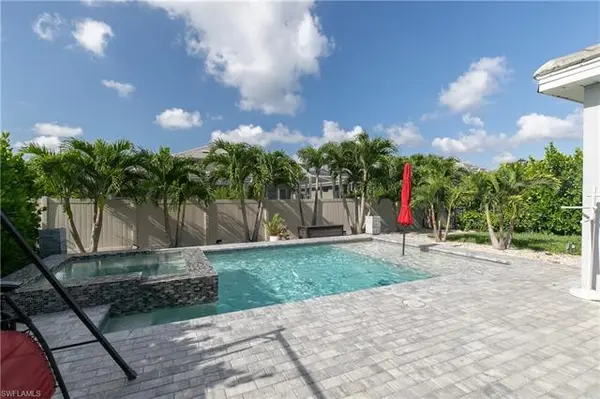 2724 Lambay CT, Cape Coral, FL 33991