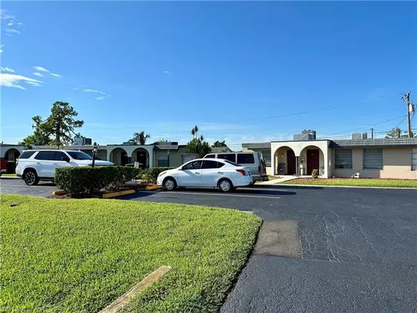 Lehigh Acres, FL 33936,1117 S Loop BLVD