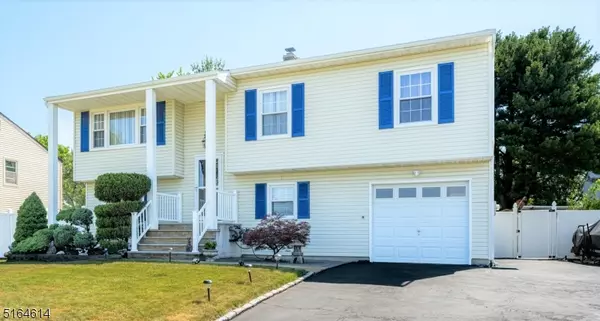 1986 2nd Pl, South Plainfield Boro, NJ 07080