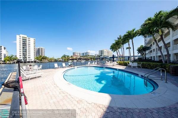 2895 NE 32ND ST  #107,  Fort Lauderdale,  FL 33308