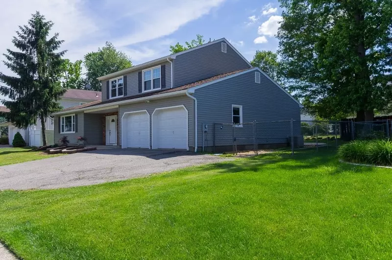 76 Stratford Cir, Edison Twp., NJ 08820