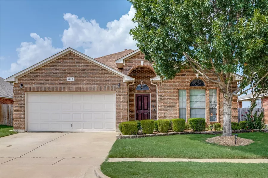 1723 Wild Deer Way, Arlington, TX 76002