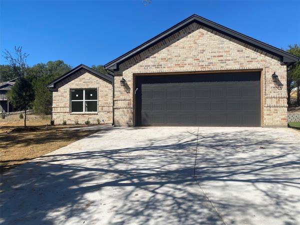 5102 Tyler Court, Granbury, TX 76048