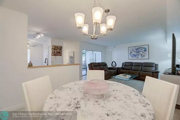 Delray Beach, FL 33446,6586 Southurst Ter  #105