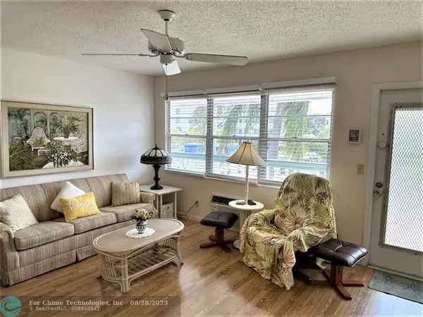 Deerfield Beach, FL 33442,339 Oakridge  #339