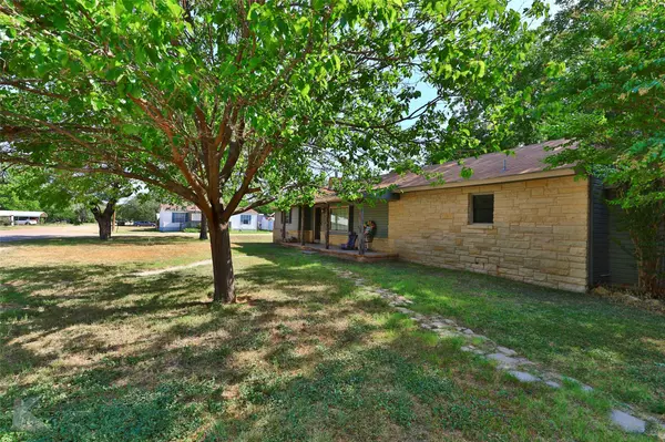 Tuscola, TX 79562,117 Brown Avenue