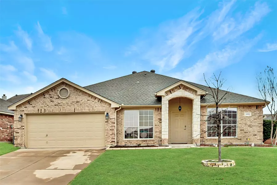 1024 Linden Drive, Burleson, TX 76028