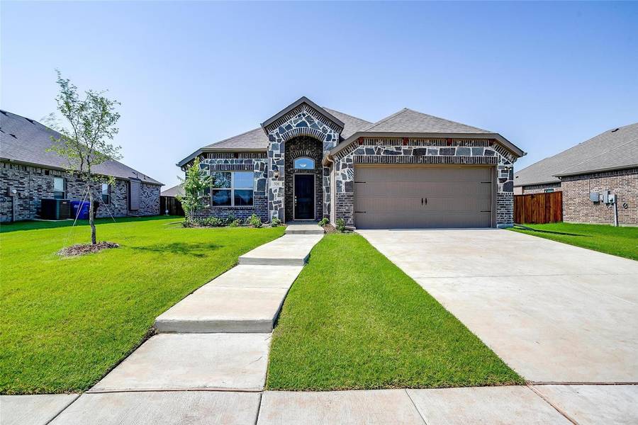 509 Firethorn Drive, Royse City, TX 75189