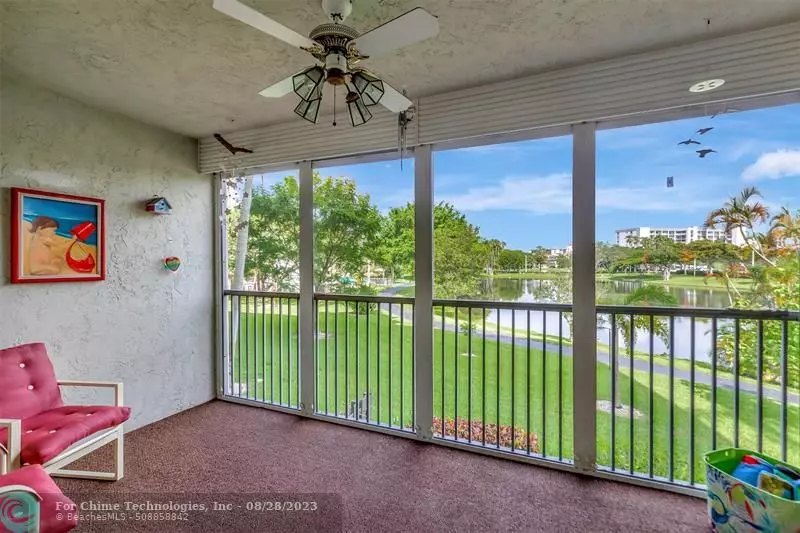 2112 S Cypress Bend Dr  #208, Pompano Beach, FL 33069