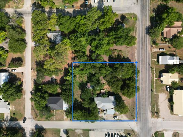 201 W Franklin Street, Alvord, TX 76225