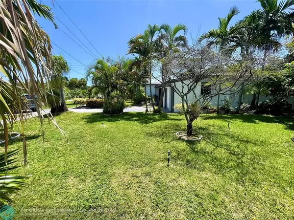 North Miami Beach, FL 33162,1350 NE 160th St