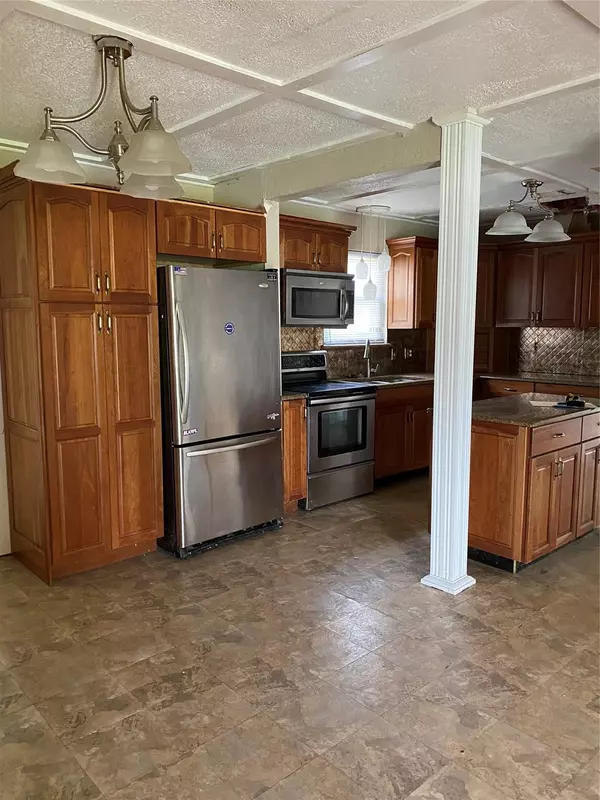 East Tawakoni, TX 75472,344 Egret Circle