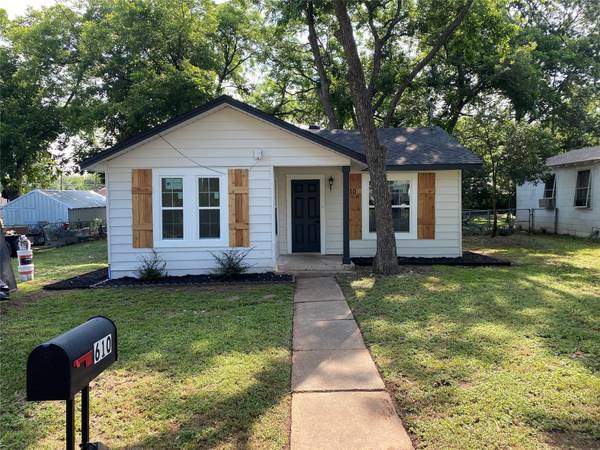 610 Baird Street, Cleburne, TX 76033