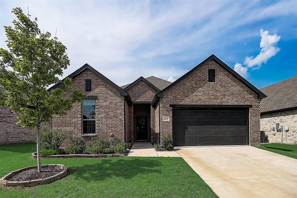 203 Chase Creek Drive, Lavon, TX 75166