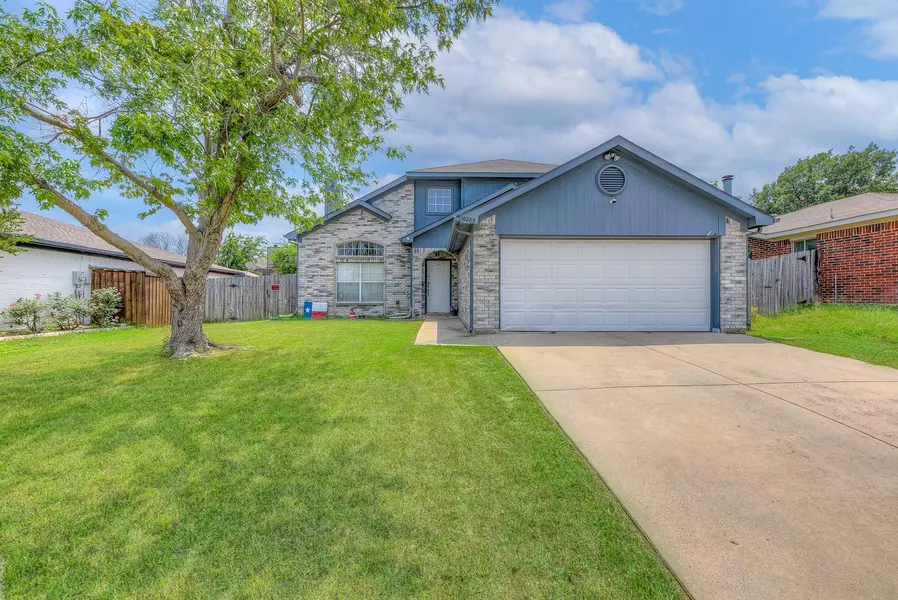 10205 Westward Drive, Fort Worth, TX 76108